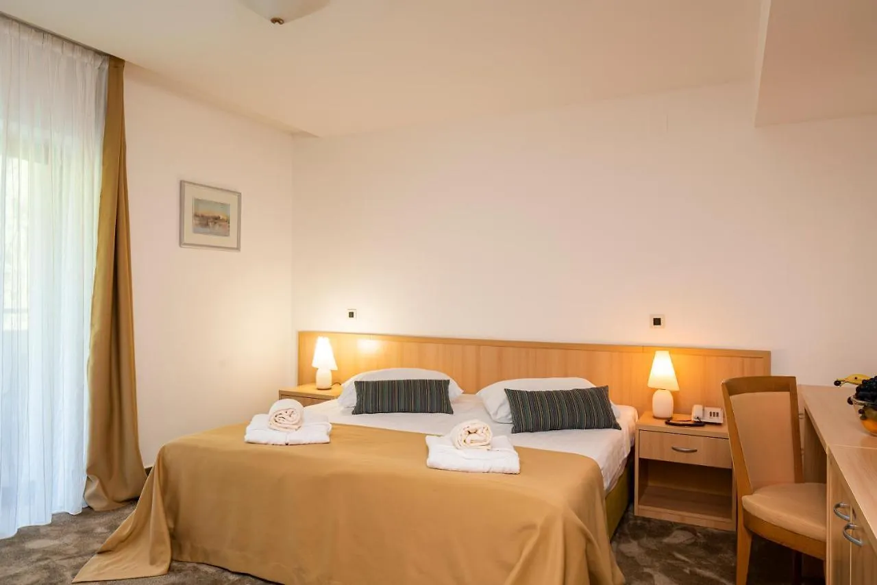 ****  Hotel Flores Poreč Chorvatsko