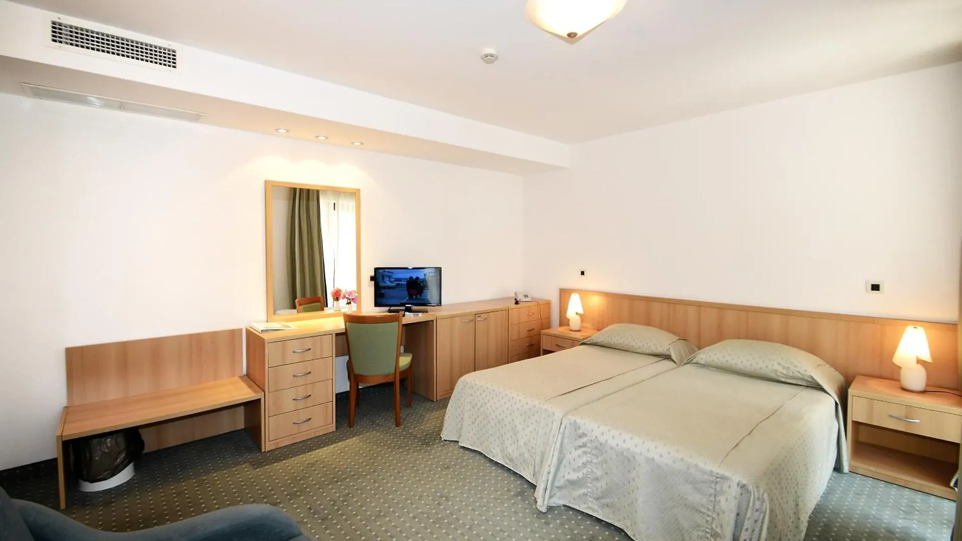 Hotel Flores Poreč 4*,  Chorvatsko