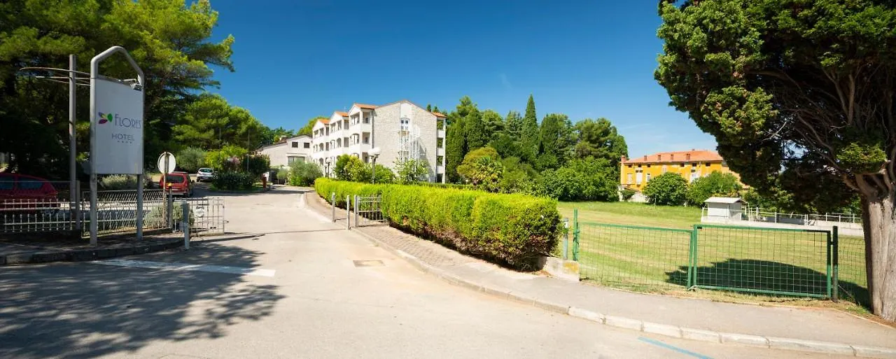 Hotel Flores Poreč 4*,